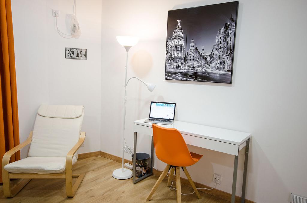 Oscar Apartments Estacion Sitges Buitenkant foto