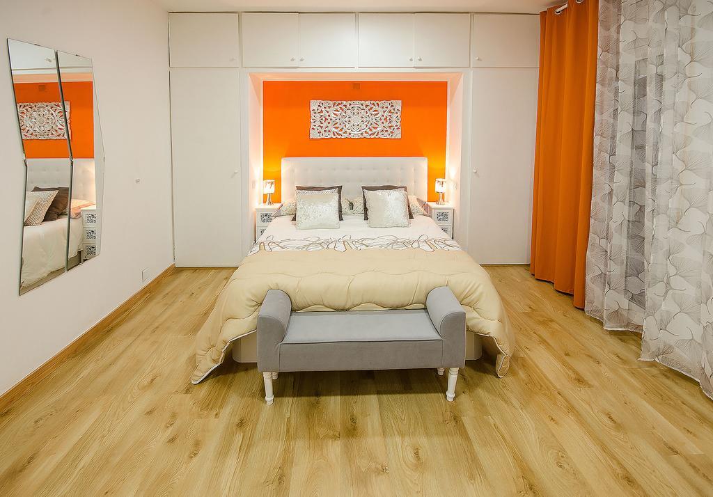 Oscar Apartments Estacion Sitges Buitenkant foto